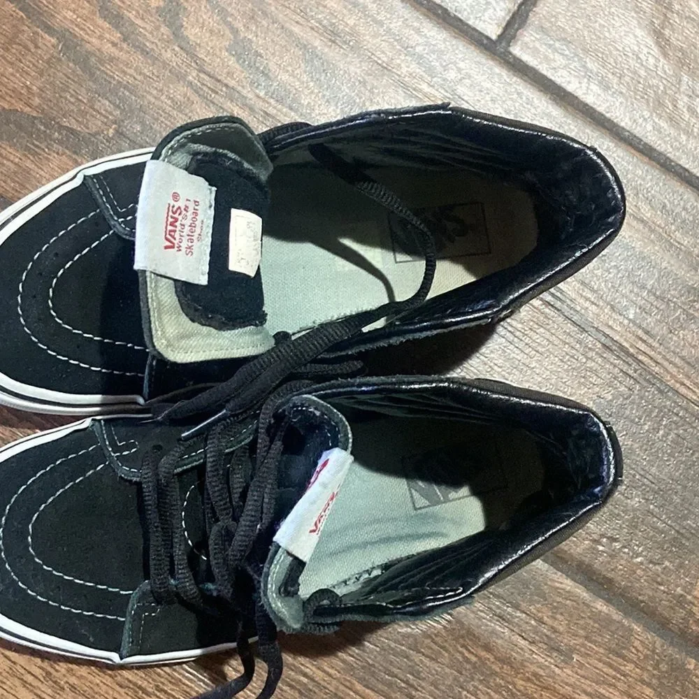 10/$50 Vans Off The Wall Suede l Unixes Shoes Size MX 21  Size SU 2